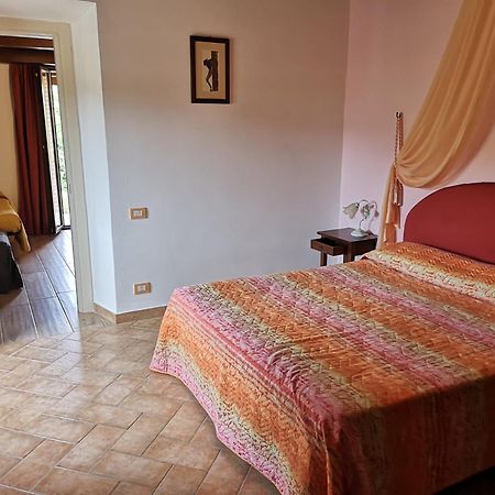 Agriturismo Vecchio Gelso Ortezzano Kültér fotó