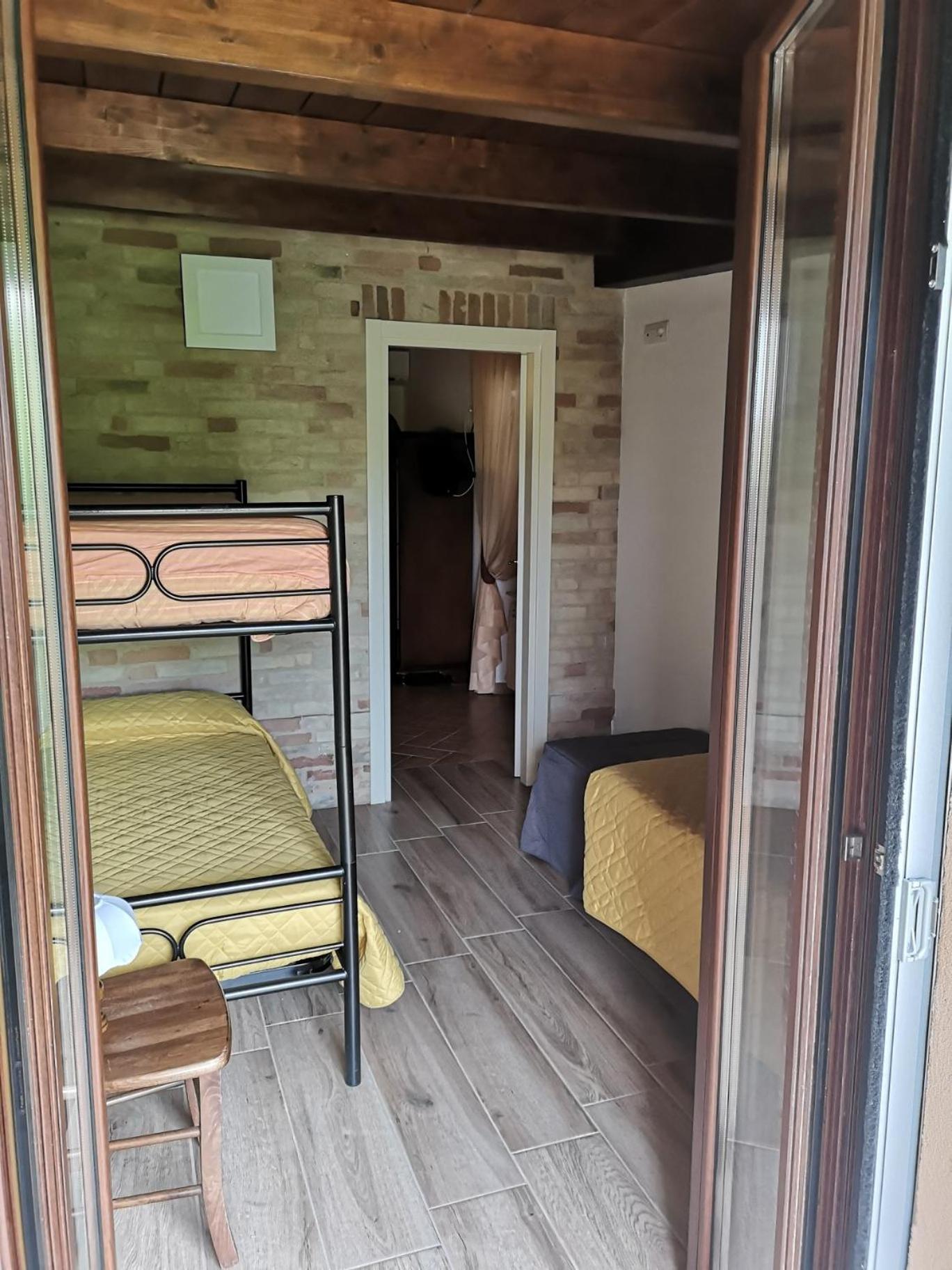 Agriturismo Vecchio Gelso Ortezzano Kültér fotó