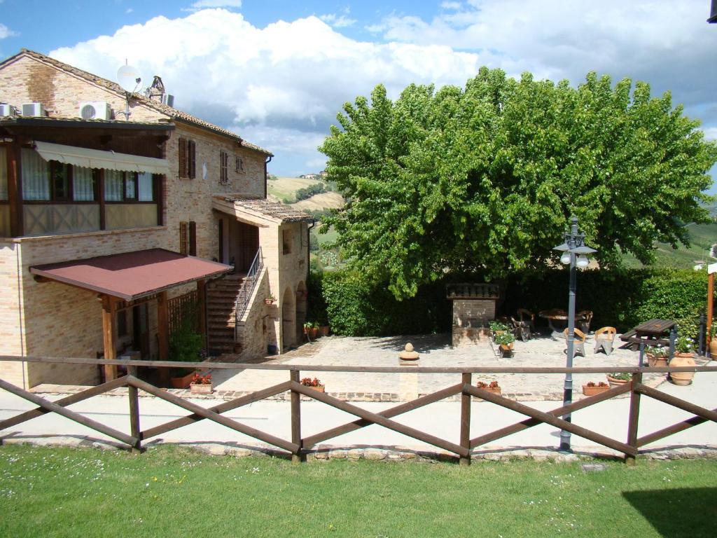 Agriturismo Vecchio Gelso Ortezzano Kültér fotó