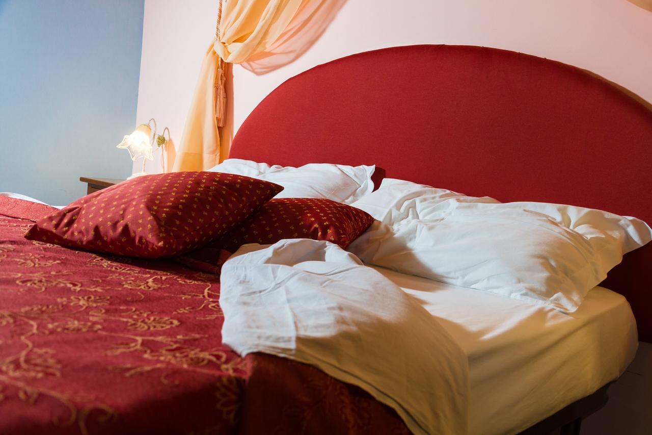 Agriturismo Vecchio Gelso Ortezzano Kültér fotó